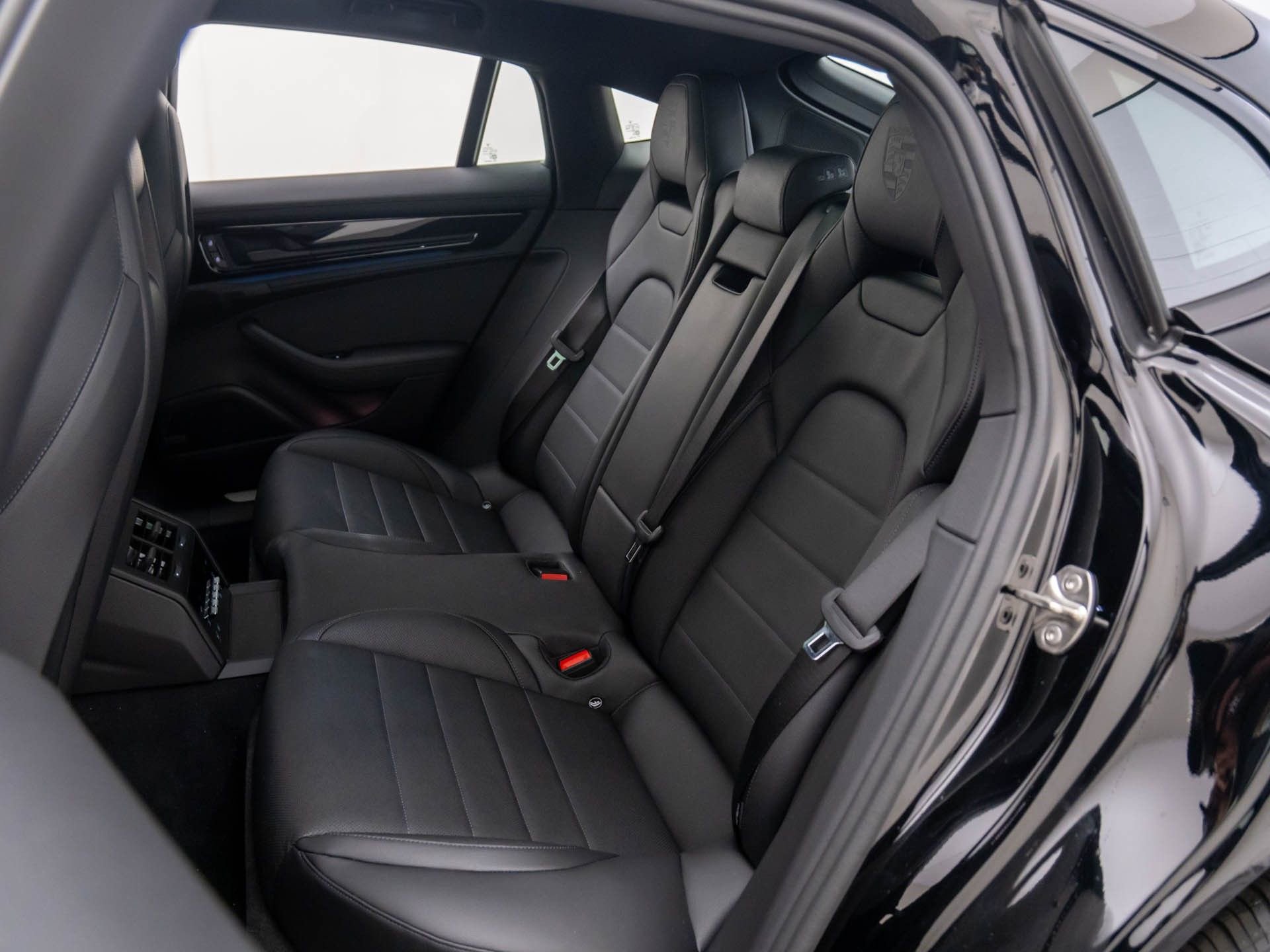 New 2026 Porsche Panamera 4 image 18