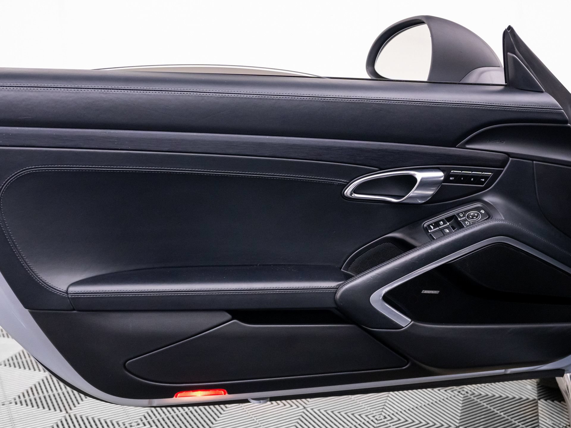 Used 2015 Porsche 911 Carrera GTS RWD image 14