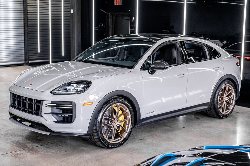 Used 2026 Porsche Cayenne Turbo GT AWD/4WD image 5