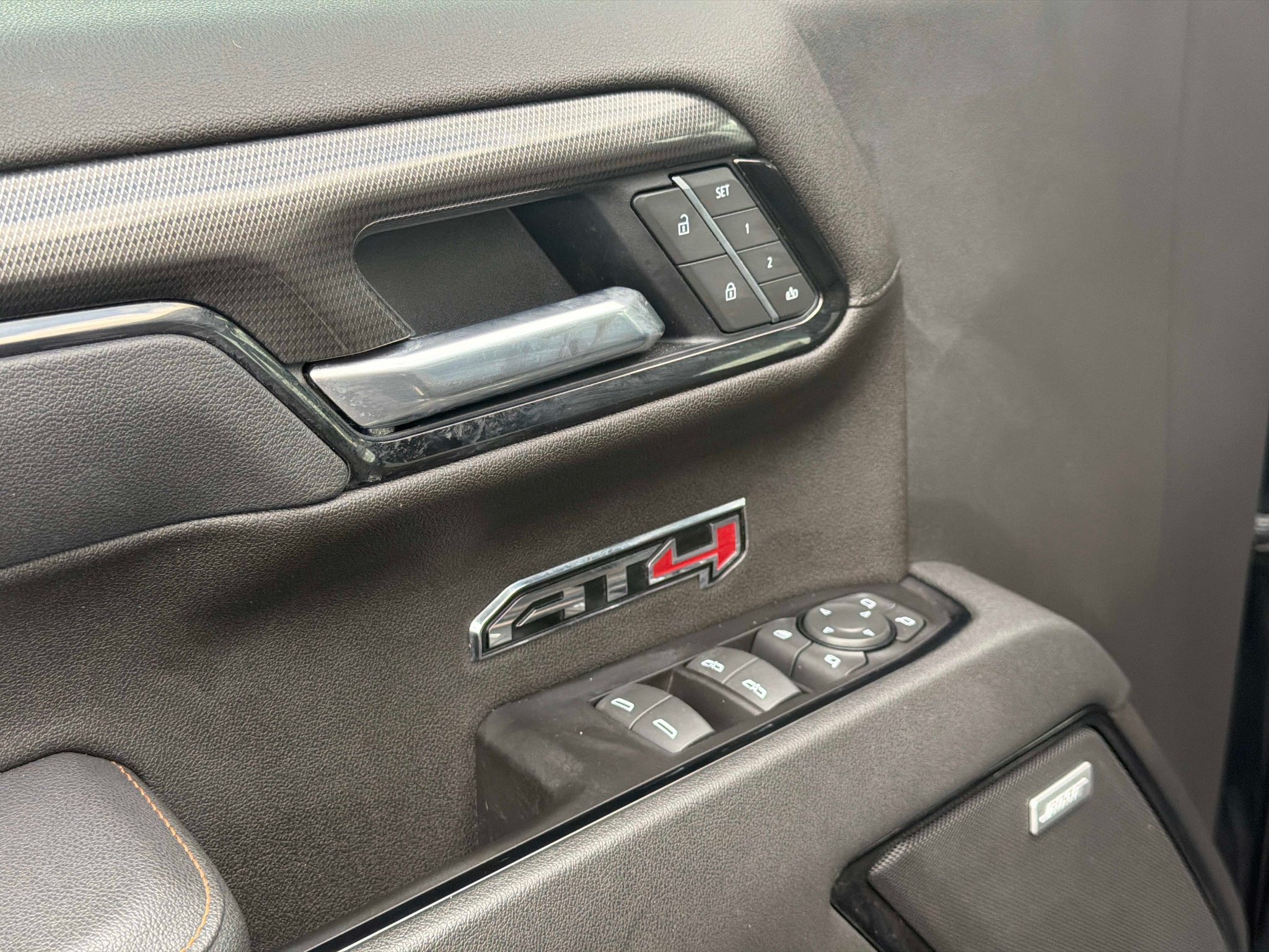 Used 2025 GMC Sierra 1500 AT4 w/ AT4 Premium Package AWD/4WD image 30