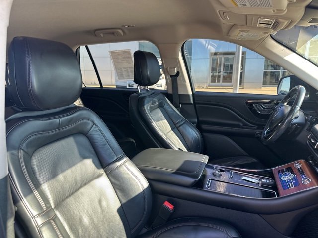 Used 2020 Lincoln Aviator Reserve w/ Elements Package Plus image 9
