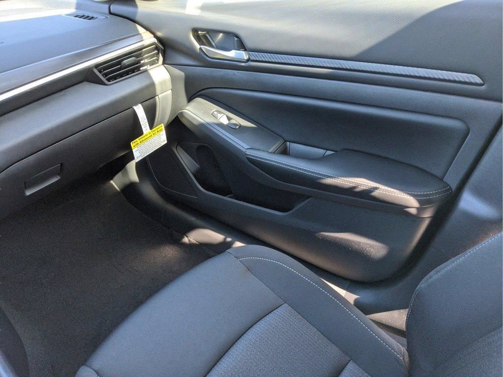 New 2025 Nissan Altima 2.5 SV w/ SV Special Edition Package FWD image 18