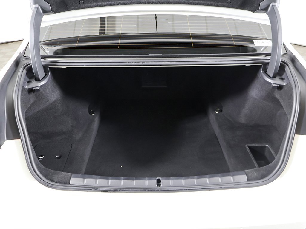 Used 2023 BMW 760i xDrive w/ Parking Assistance Package image 22