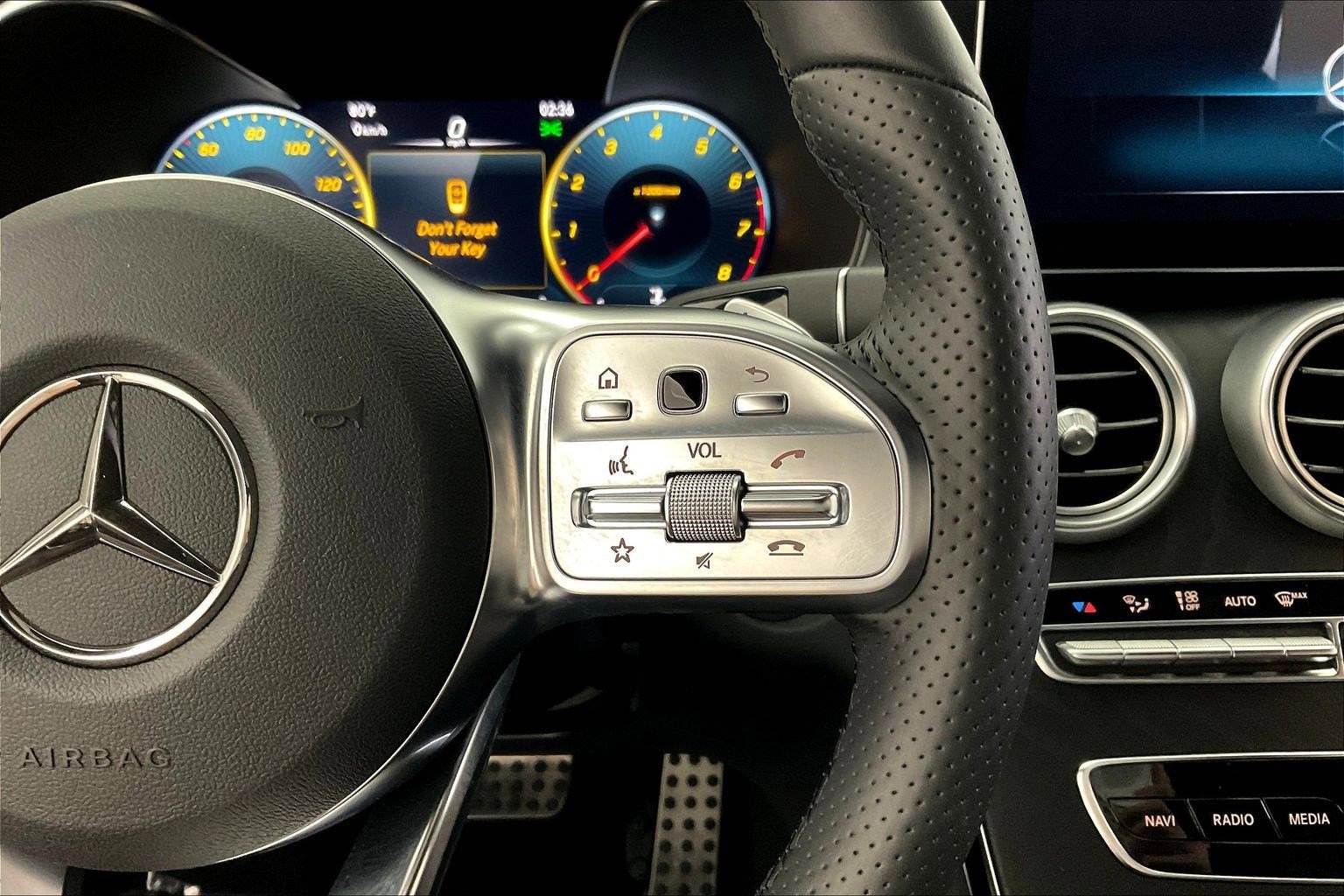 Used 2023 Mercedes-Benz C 300 4MATIC Cabriolet image 12