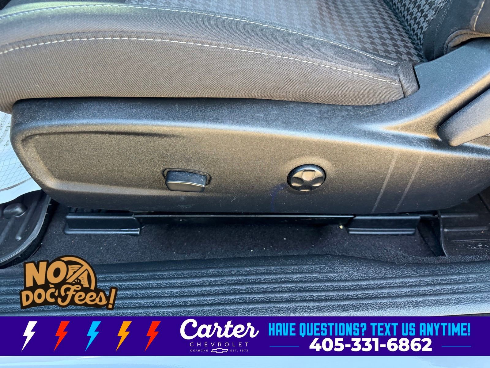 Used 2020 Dodge Challenger SXT w/ Blacktop Package image 24