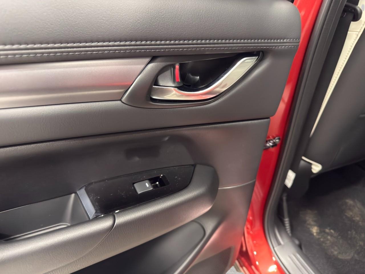 New 2025 MAZDA CX-5 AWD 2.5 S w/ Preferred Package image 19