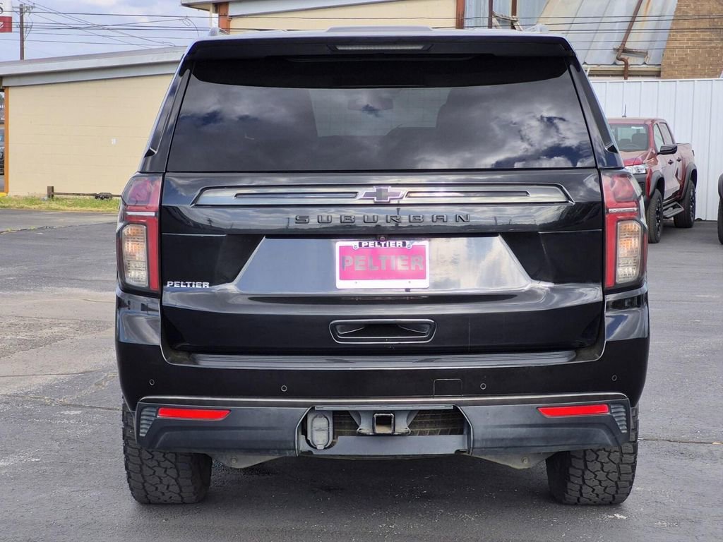 Used 2021 Chevrolet Suburban Z71 w/ Z71 Signature Package image 5