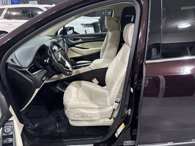 Used 2023 Buick Enclave Avenir w/ Avenir Technology Package AWD/4WD image 14