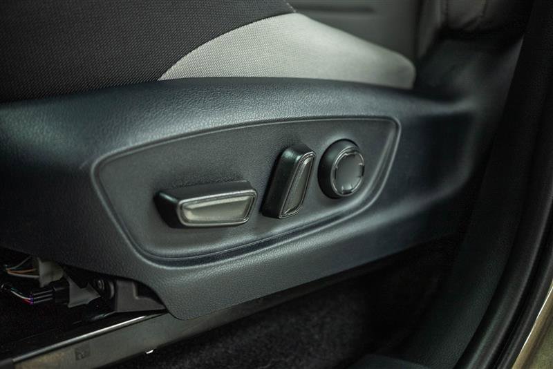 Used 2025 Toyota Tacoma TRD Off-Road w/ TRD Off Road Upgrade Package image 14