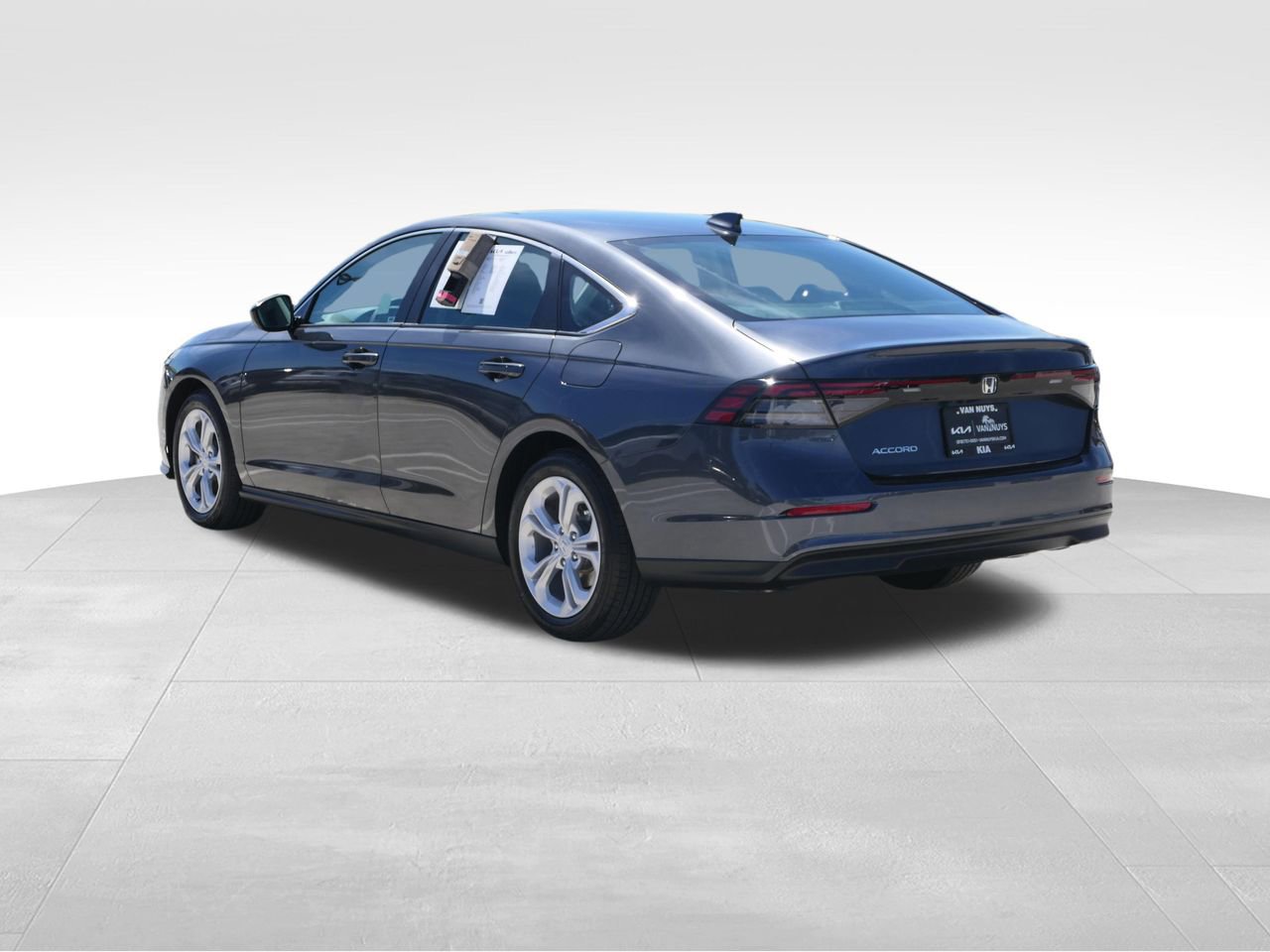 Used 2025 Honda Accord LX image 6