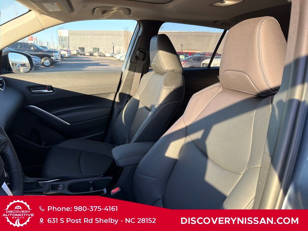Used 2023 Toyota Corolla Cross XLE image 14