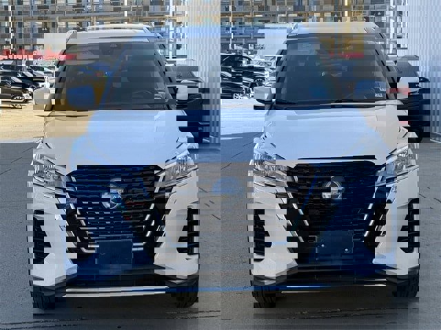 Used 2023 Nissan Kicks SV image 8