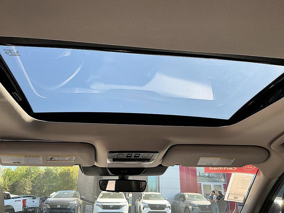 Certified 2024 Nissan Pathfinder Platinum w/ Cargo Package image 25