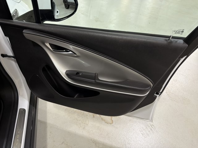 Used 2015 Chevrolet Volt w/ Enhanced Safety Package 1 FWD image 37