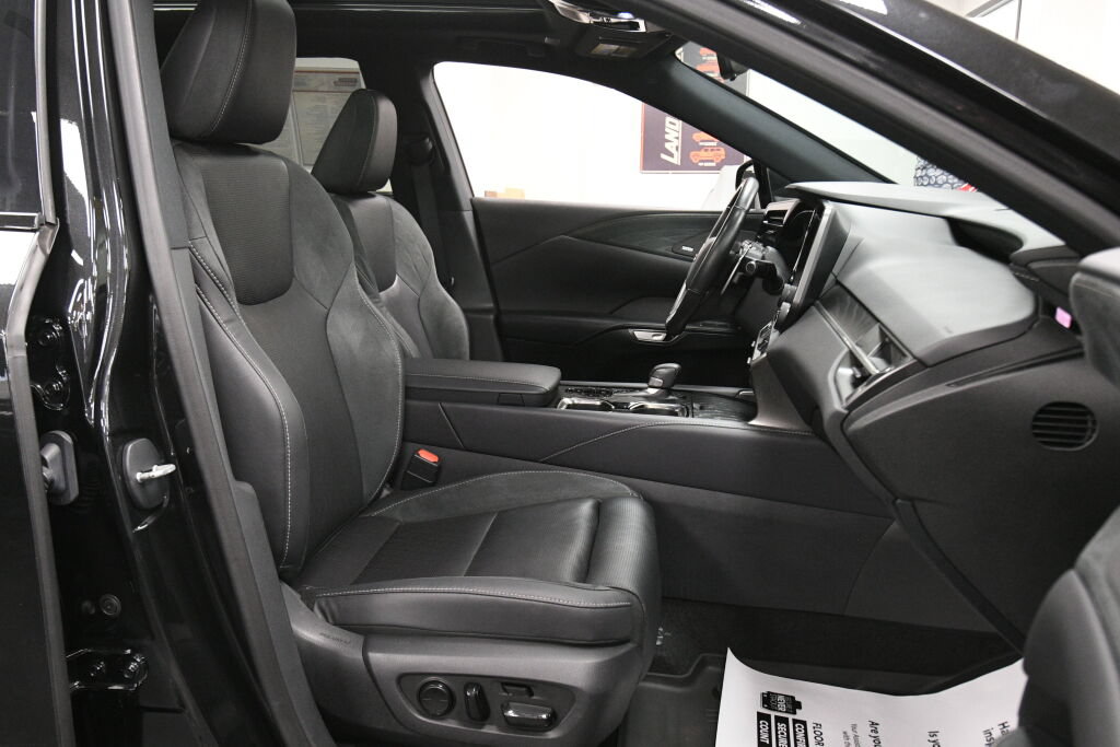 Used 2023 Lexus RX 350 AWD w/ Accessory Package image 28