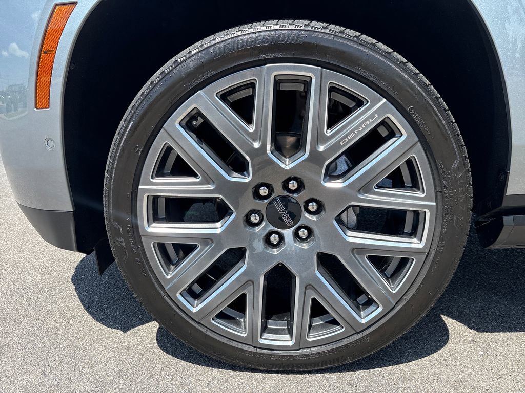 Certified 2025 GMC Yukon XL Denali Ultimate AWD/4WD image 65