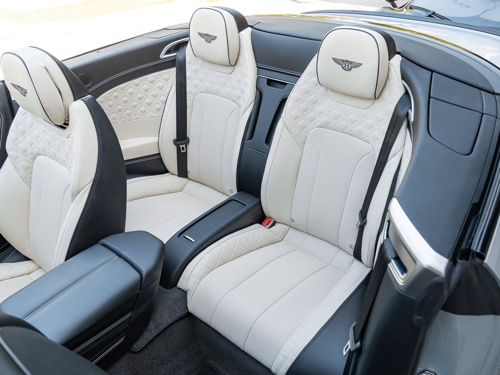 Used 2023 Bentley Continental GT Mulliner AWD/4WD image 19
