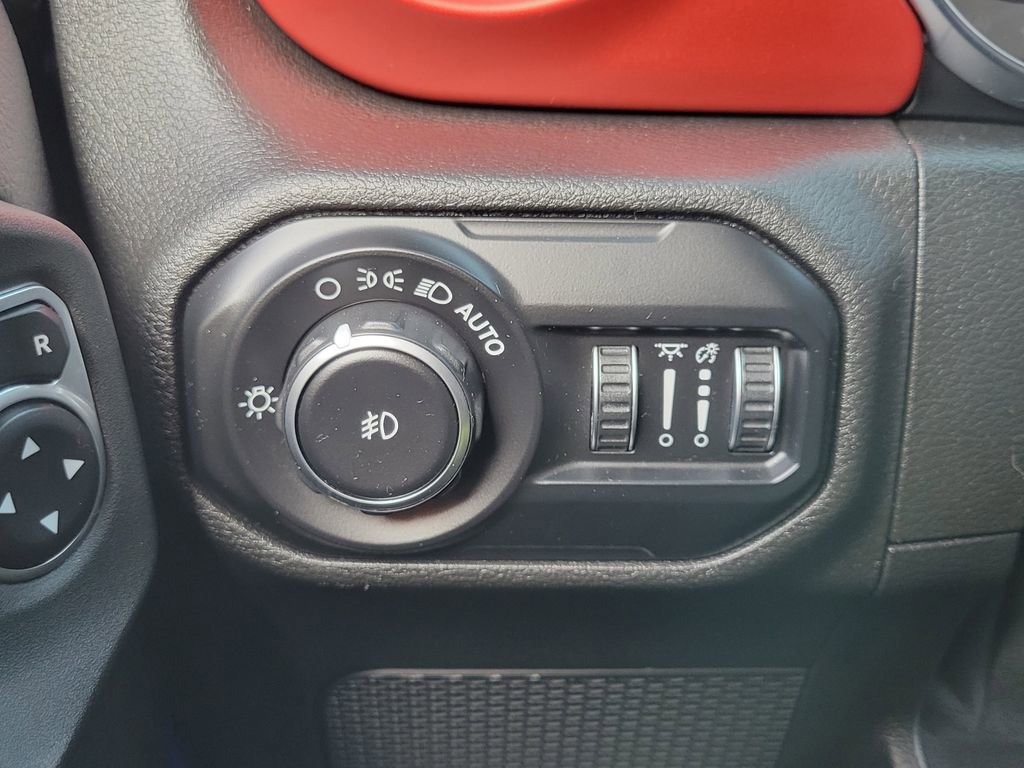 Used 2020 Jeep Wrangler Unlimited Rubicon image 12