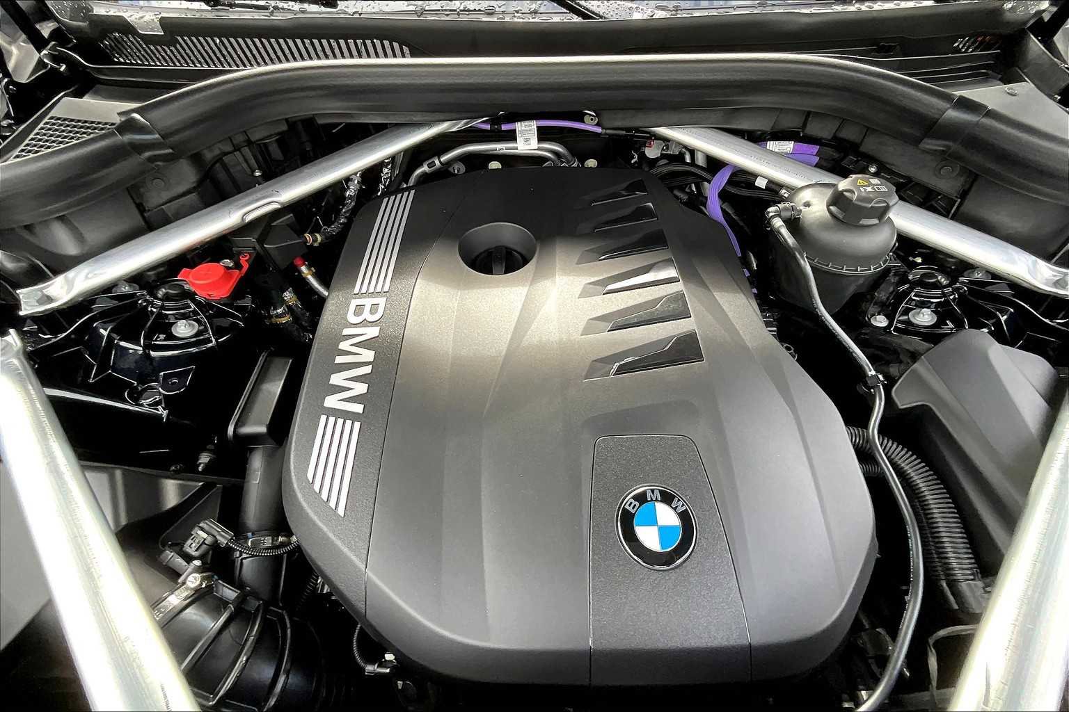 New 2026 BMW X5 sDrive40i w/ M Sport Package image 16