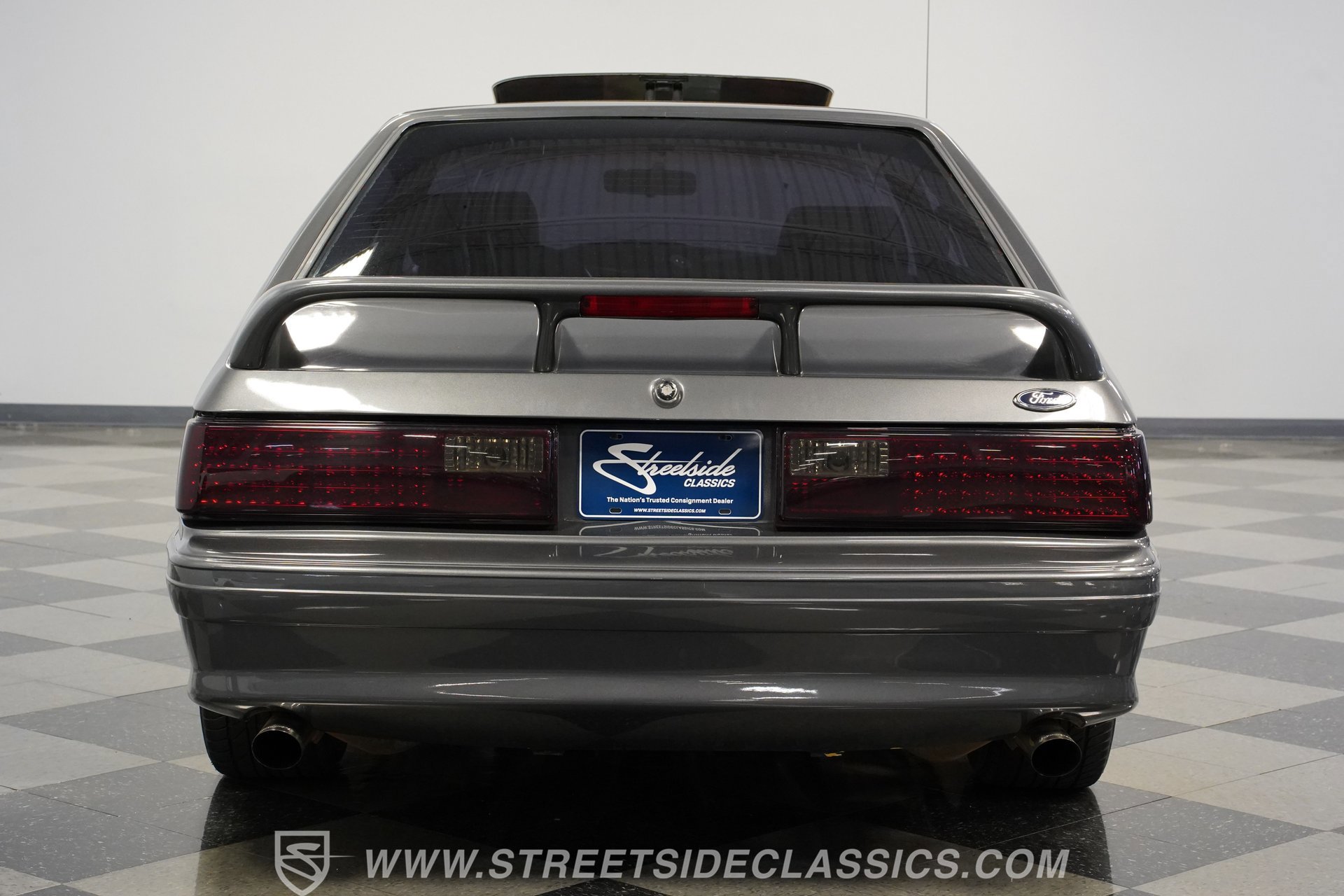 Used 1987 Ford Mustang GT RWD image 11