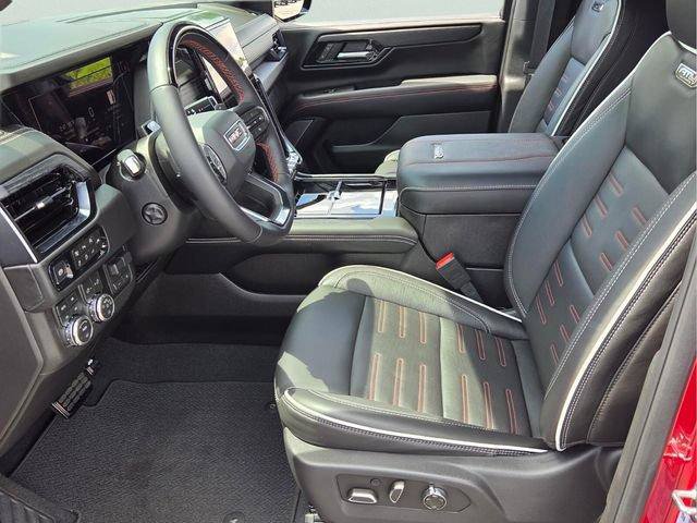 Certified 2026 GMC Yukon AT4 Ultimate w/ LPO, Floor Liner Package AWD/4WD image 10
