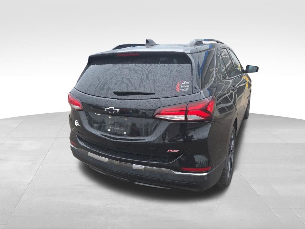 Used 2022 Chevrolet Equinox RS w/ RS Leather Package AWD/4WD image 4