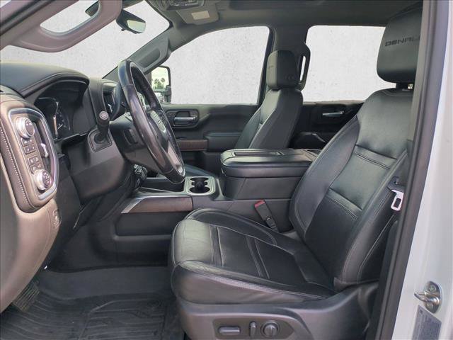 Used 2022 GMC Sierra 2500 Denali w/ Denali Ultimate Package AWD/4WD image 17