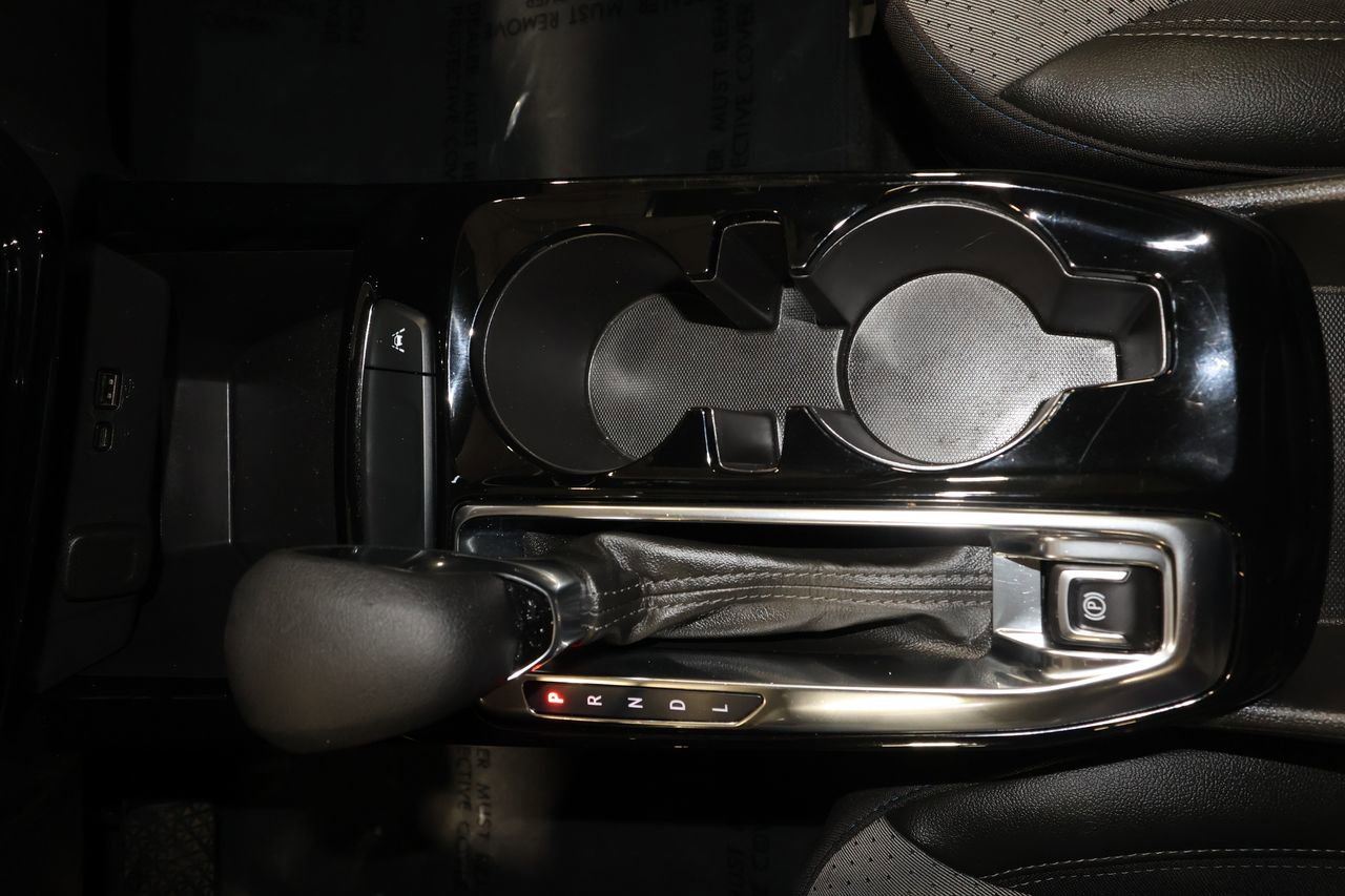 Certified 2025 Chevrolet Trax LT image 14