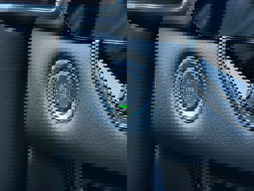 New 2026 GMC Canyon Elevation w/ Convenience Package image 28