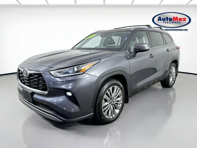 Used 2024 Toyota Highlander Platinum image 5