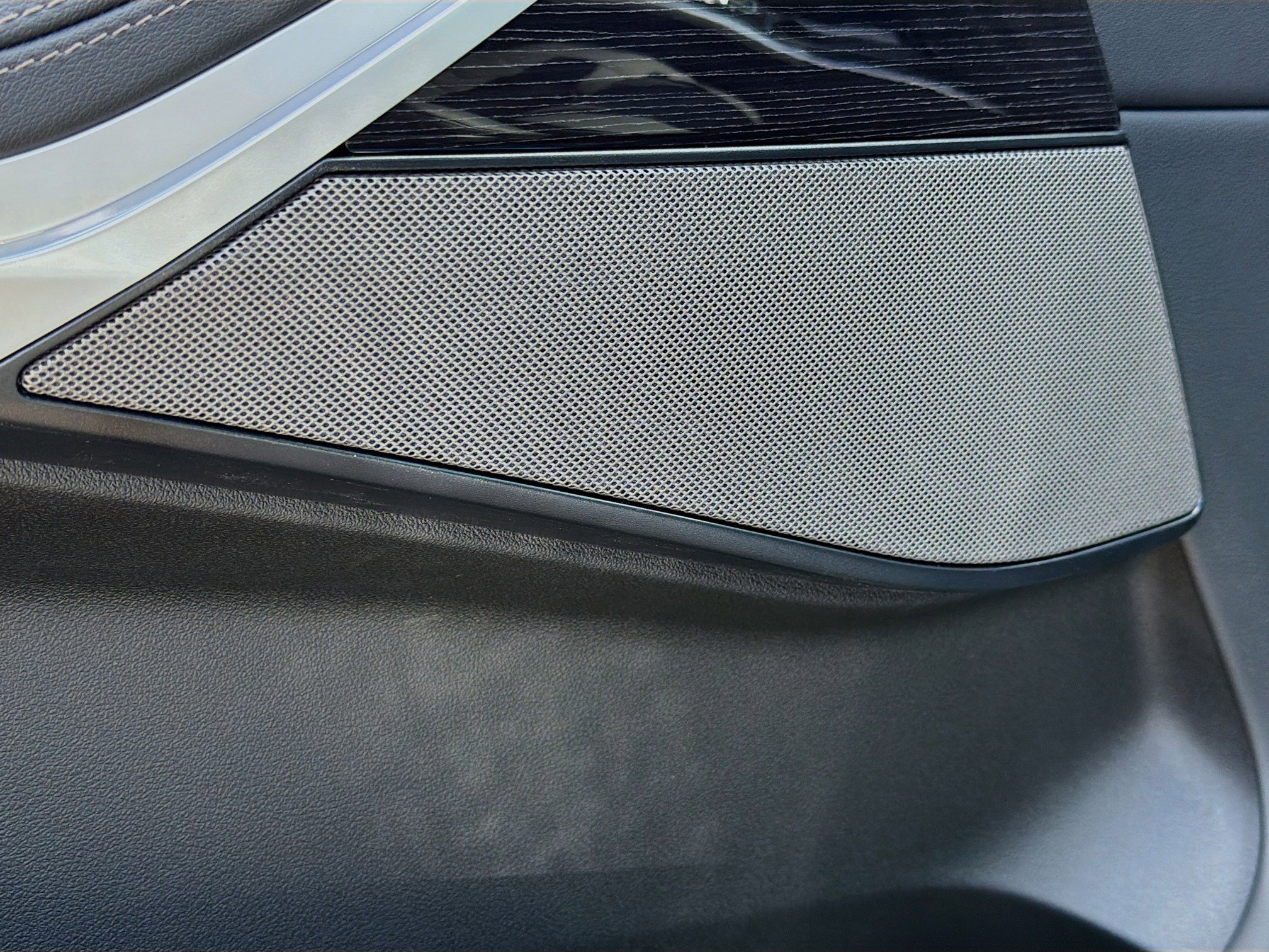 New 2026 BMW X5 xDrive40i w/ M Sport Package image 24