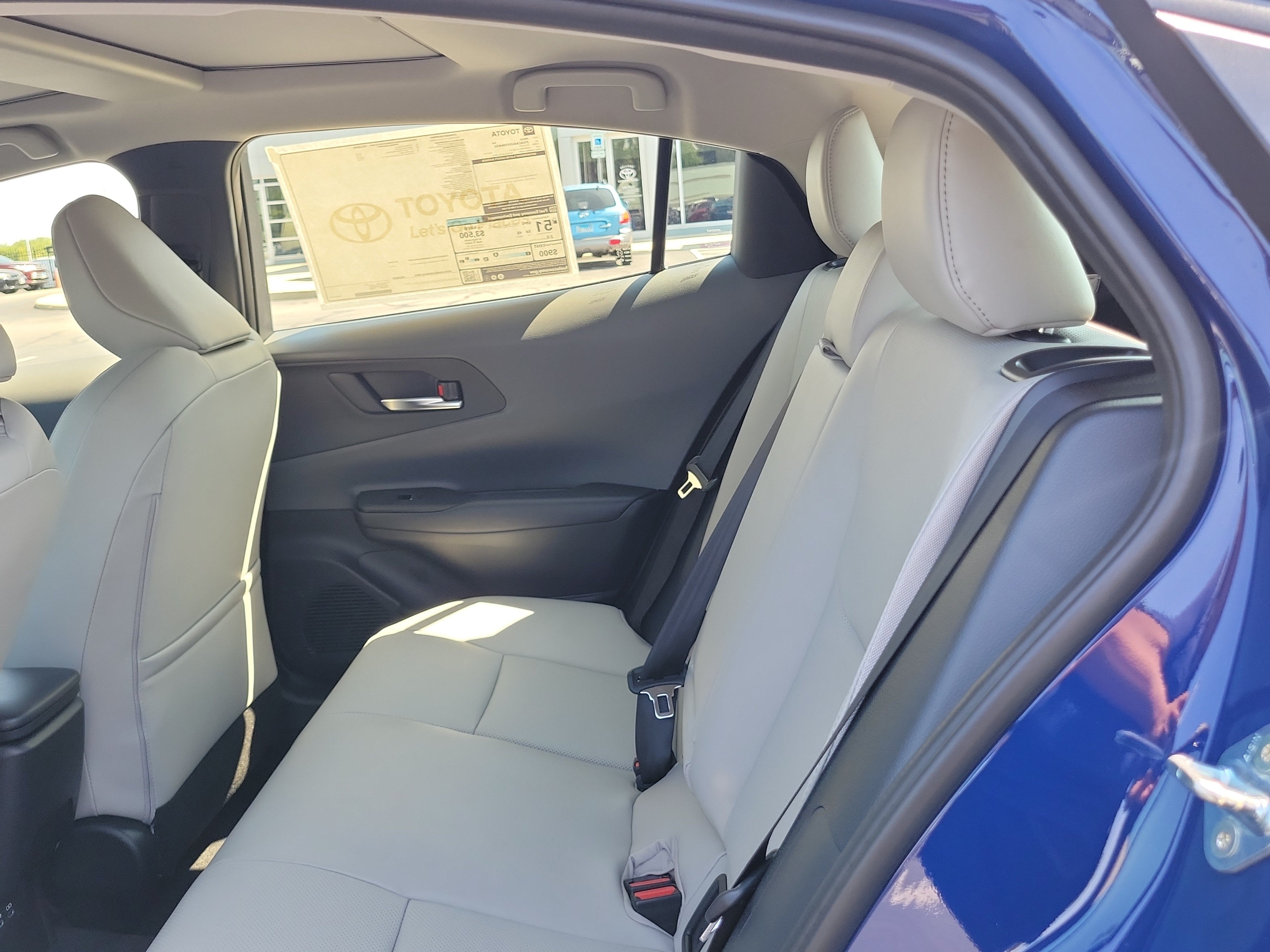 New 2027 Toyota Prius XLE FWD image 12