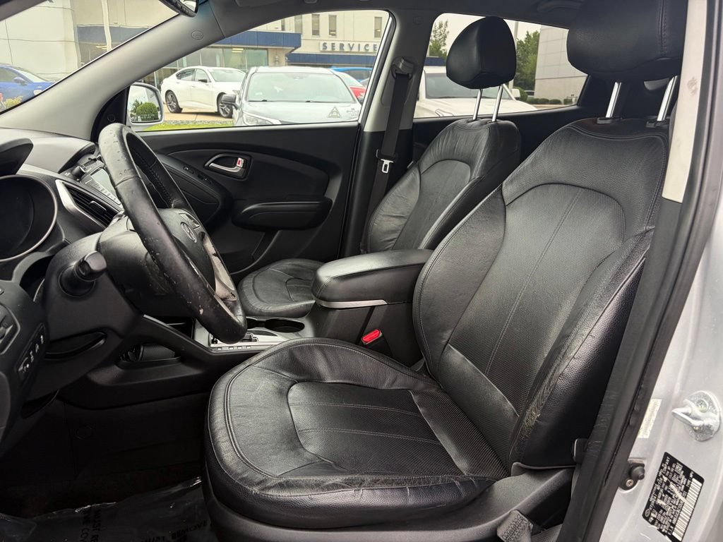 Used 2013 Hyundai Tucson Limited w/ Premium Pkg AWD/4WD image 7