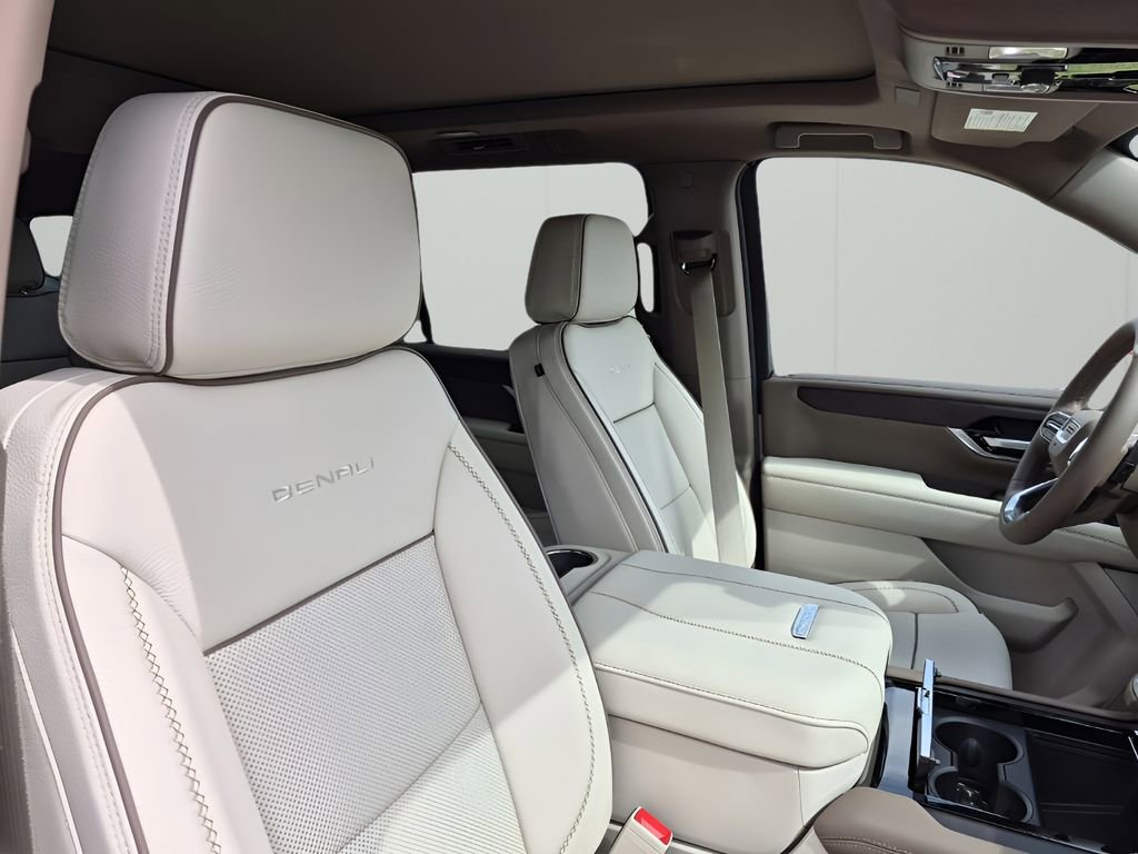 New 2026 GMC Yukon XL Denali w/ Sun & Power Step Package AWD/4WD image 17