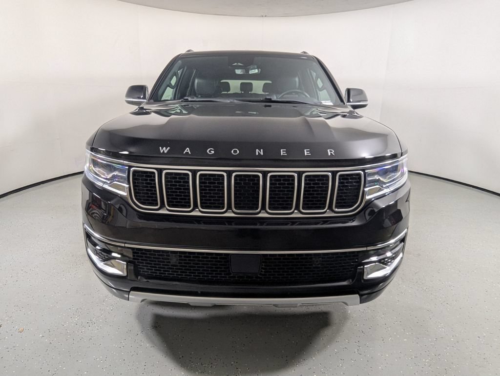 Used 2024 Jeep Wagoneer L Series II RWD image 2