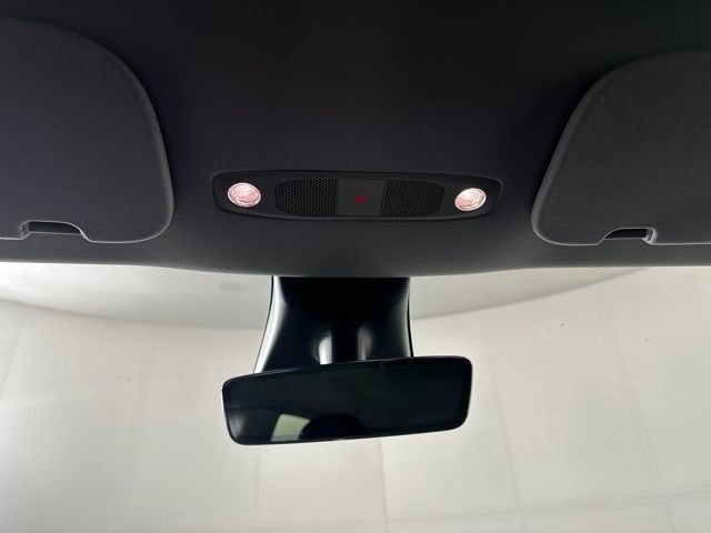 Used 2021 Tesla Model Y Long Range image 23