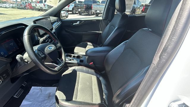 Certified 2023 Ford Escape ST-Line w/ Tech Pack #1 AWD/4WD image 17