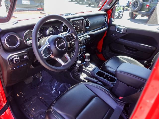 Used 2023 Jeep Wrangler Unlimited Sahara w/ Dual Top Group AWD/4WD image 12