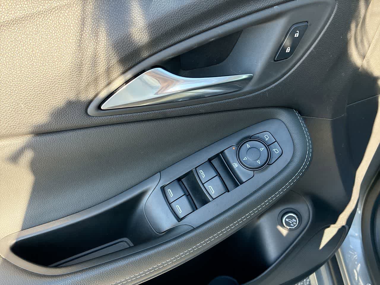 Used 2023 Buick Encore GX Select w/ Sport Touring Package FWD image 22