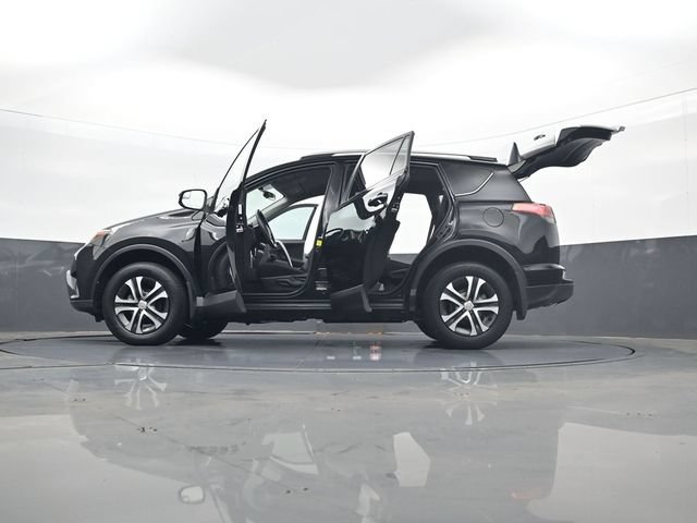 Used 2016 Toyota RAV4 LE AWD/4WD image 34