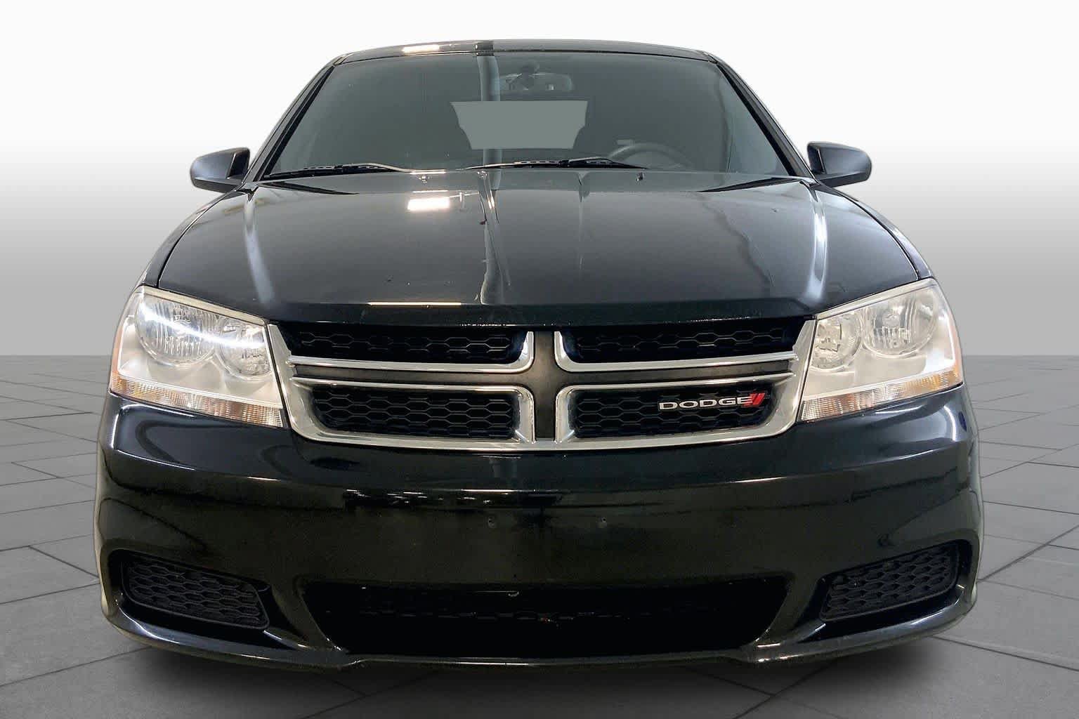 Used 2013 Dodge Avenger SE FWD image 3
