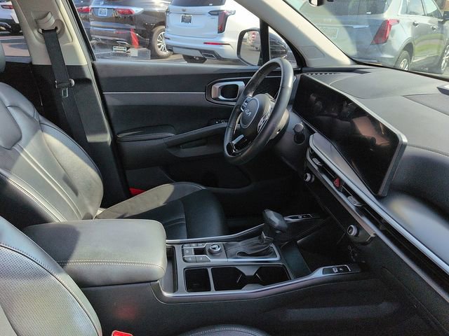Used 2024 Kia Sorento S image 10