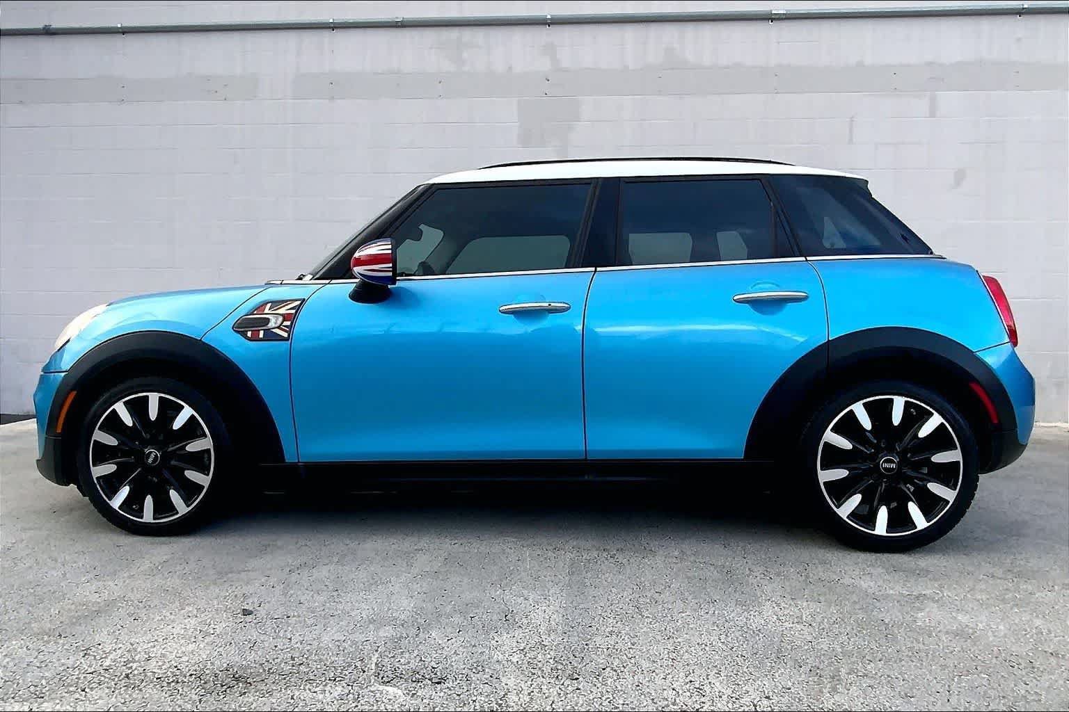 Used 2015 MINI Cooper 4-Door Hardtop FWD image 3