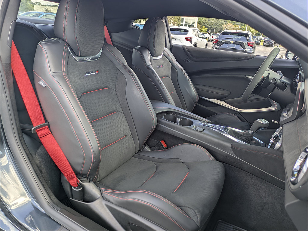 Used 2020 Chevrolet Camaro ZL1 RWD image 22