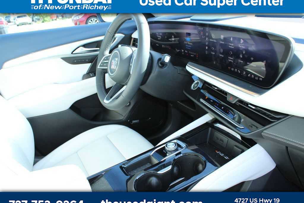 Used 2026 Buick Envision Avenir image 6