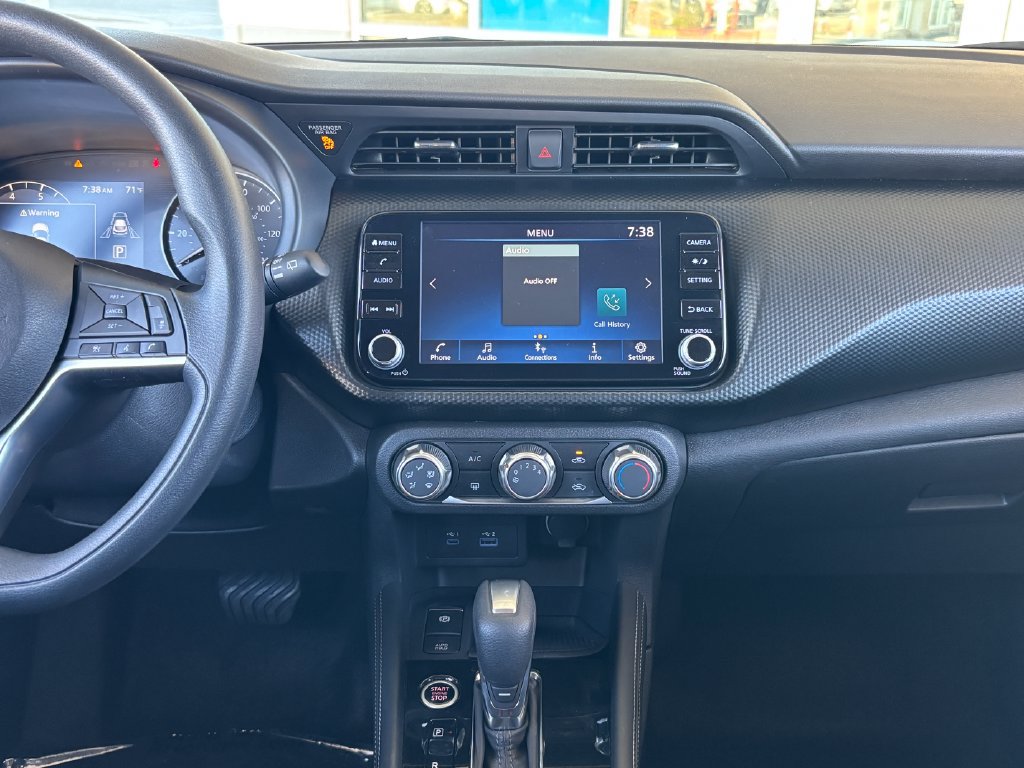 Used 2023 Nissan Kicks SV FWD image 13