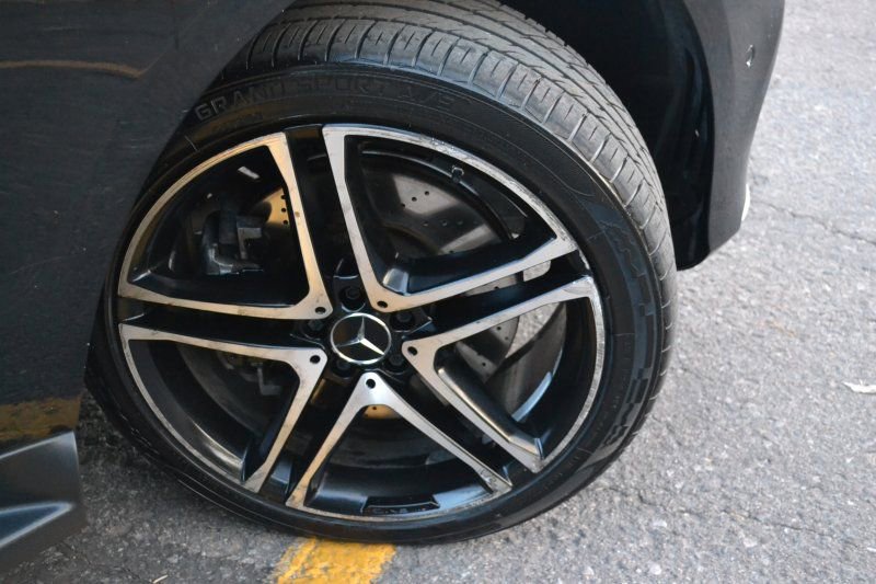 Used 2018 Mercedes-Benz GLE 43 AMG 4MATIC image 39