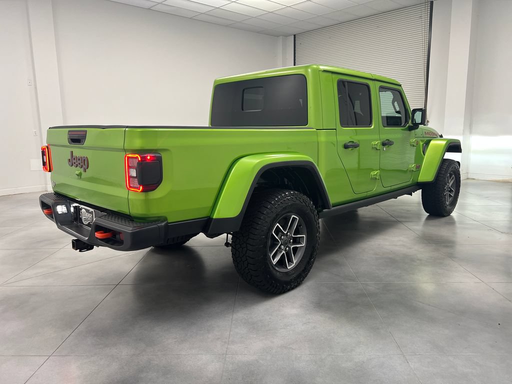 Used 2025 Jeep Gladiator Mojave w/ Convenience Group AWD/4WD image 9