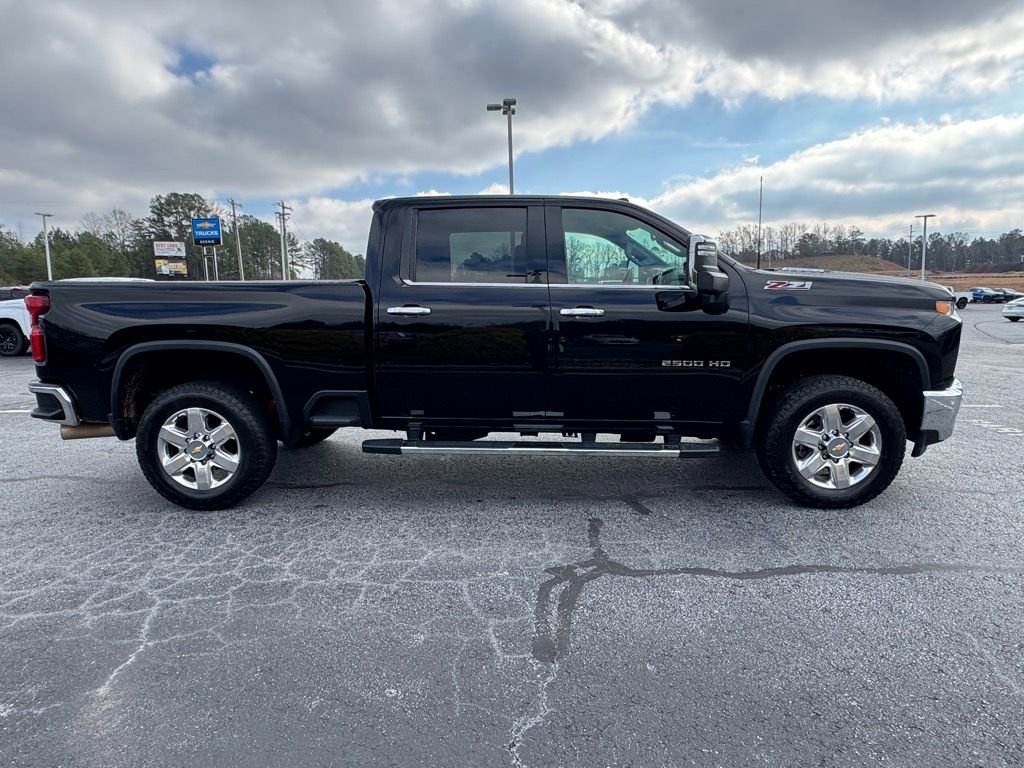 Used 2023 Chevrolet Silverado 2500 LTZ w/ LTZ Plus Package image 2