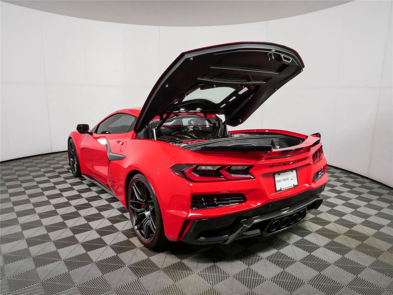Used 2024 Chevrolet Corvette Z06 RWD image 29